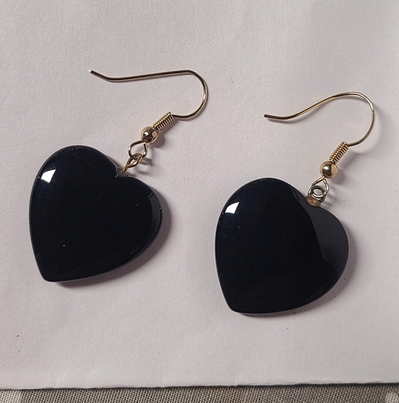 Goldtone black heart stone earrings  VTG style - Picture 13 of 13